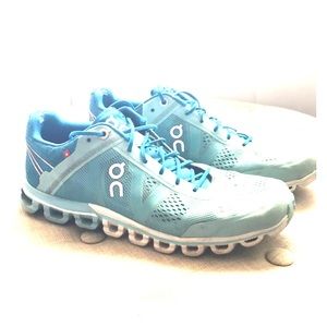 On Swiss technology running shoes size 8